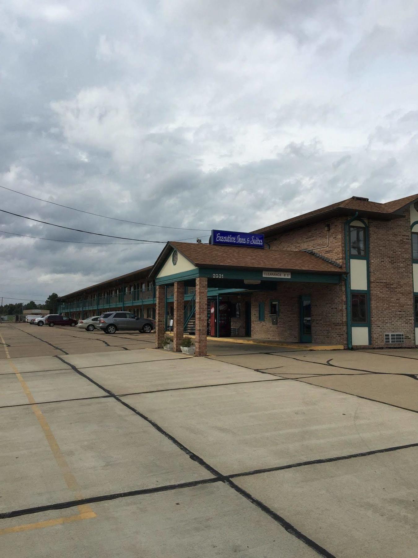 Executive Inn And Suites Dyersburg Εξωτερικό φωτογραφία